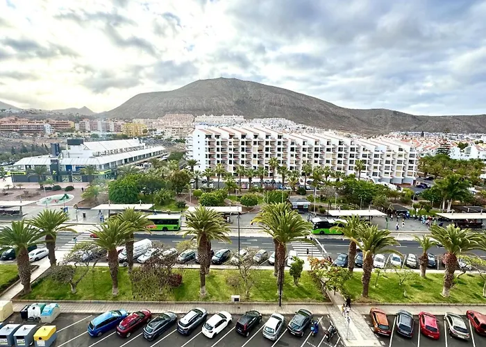 Urban Oasis In Cristianos By Deihu Experiences Apartmán *